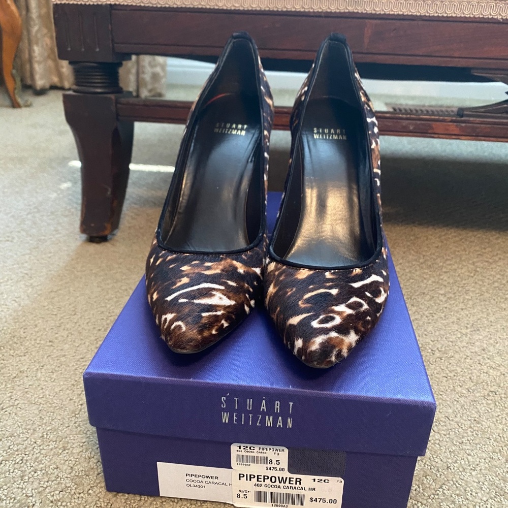 Stuart Weitzman Animal Print Leather Pumps 8.5 (only worn once) RARE!!!